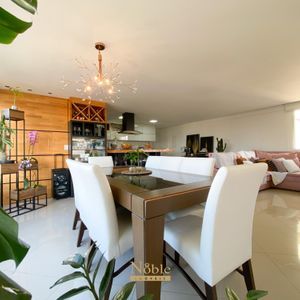 Apartamento com 120m², 4 dormitórios, 1 suíte, 2 vagas no Michelângelo em Torres para Comprar