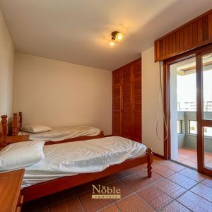 Apartamento com 153m², 4 dormitórios, 1 suíte, 1 vaga no Monte Carlo em Torres para Comprar