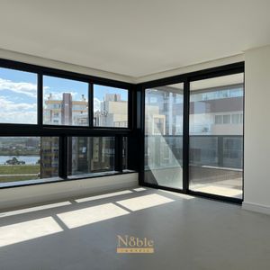 Apartamento com 114m², 3 dormitórios, 3 suítes, 2 vagas no Freedom em Torres para Comprar