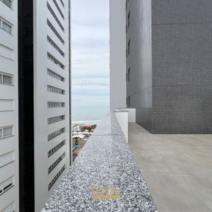 Apartamento com 166m², 2 dormitórios, 2 suítes, 2 vagas no La Vistara em Torres para Comprar