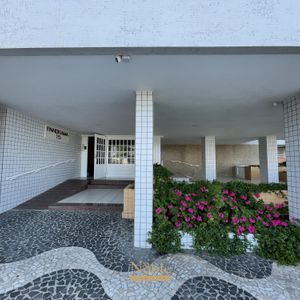 Apartamento com 236m², 4 dormitórios, 1 suíte, 1 vaga no Panorama em Torres para Comprar