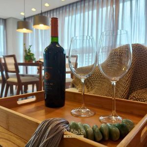 Apartamento com 102m², 3 dormitórios, 1 suíte, 2 vagas no Maui Residencial em Torres para Comprar