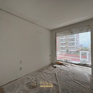 Apartamento com 80m², 2 dormitórios, 1 suíte, 2 vagas no Mirage em Torres para Comprar