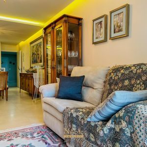 Apartamento com 84m², 2 dormitórios, 1 suíte, 2 vagas no Dom Raphael em Torres para Comprar