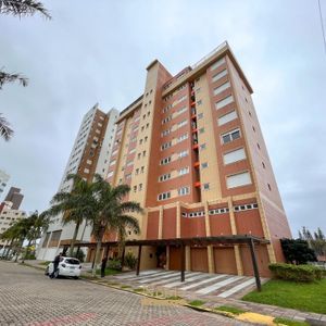 Apartamento com 150m², 3 dormitórios, 1 suíte, 2 vagas no Pousada do Sol em Torres para Comprar