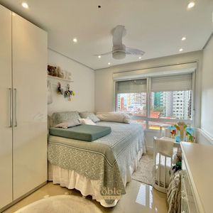 Apartamento com 120m², 3 dormitórios, 1 suíte, 2 vagas no Michelângelo em Torres para Comprar