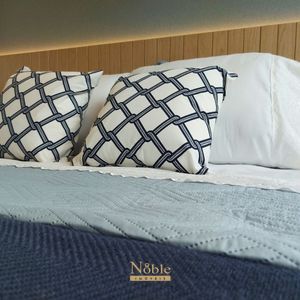 Apartamento com 90m², 2 dormitórios, 2 suítes, 2 vagas no Maui Residencial em Torres para Comprar