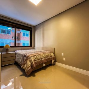 Apartamento com 114m², 3 dormitórios, 3 suítes, 2 vagas no Absoluto em Torres para Comprar