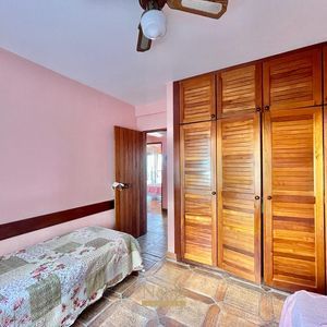 Apartamento com 185m², 4 dormitórios, 1 suíte, 2 vagas no Villa Tuchauah em Torres para Comprar