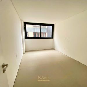Apartamento com 140m², 3 dormitórios, 3 suítes, 2 vagas no Voga em Torres para Comprar