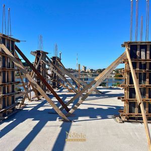 Apartamento com 95m², 2 dormitórios, 1 suíte, 2 vagas no Santo Carlo em Torres para Comprar