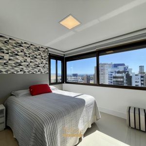 Apartamento, 2 dormitórios, 2 suítes, 2 vagas no Absoluto em Torres para Comprar