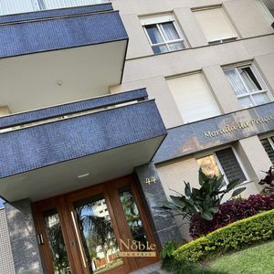 Apartamento com 131m², 3 dormitórios, 1 suíte, 1 vaga no Morada da Praça em Torres para Comprar