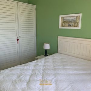 Apartamento com 180m², 3 dormitórios, 1 suíte, 2 vagas no Debret em Torres para Comprar