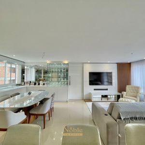 Apartamento com 120m², 3 dormitórios, 1 suíte, 2 vagas no Michelângelo em Torres para Comprar