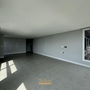 Apartamento com 90m², 2 dormitórios, 2 suítes, 2 vagas no Maui Residencial em Torres para Comprar