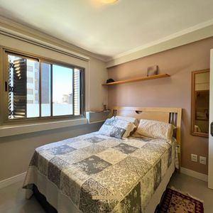 Apartamento com 98m², 3 dormitórios, 1 suíte, 1 vaga no Mar de Flores em Torres para Comprar