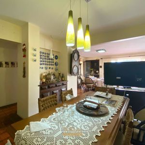 Apartamento com 269m², 4 dormitórios, 3 suítes, 2 vagas no Edificio Santa Helena em Torres para Comprar