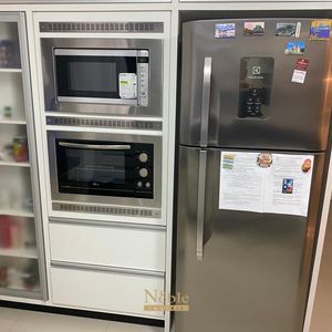 Apartamento com 212m², 4 dormitórios, 4 suítes, 2 vagas no Golden Tower em Torres para Comprar