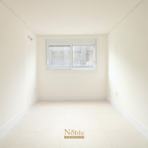 Apartamento com 130m², 3 dormitórios, 1 suíte, 2 vagas no Monterrey em Torres para Comprar