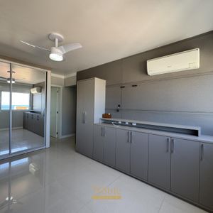 Apartamento com 123m², 3 dormitórios, 2 suítes, 2 vagas no Lê Classic em Torres para Comprar
