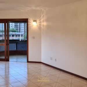 Apartamento com 142m², 3 dormitórios, 1 suíte, 2 vagas no Mares do Sul em Torres para Comprar