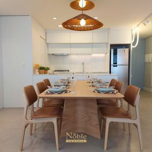 Apartamento com 90m², 2 dormitórios, 2 suítes, 2 vagas no Maui Residencial em Torres para Comprar