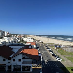 Apartamento com 236m², 4 dormitórios, 1 suíte, 1 vaga no Panorama em Torres para Comprar