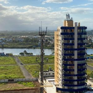 Apartamento com 120m², 4 dormitórios, 1 suíte, 2 vagas no Michelângelo em Torres para Comprar