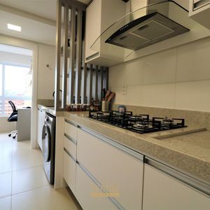 Apartamento com 109m², 3 dormitórios, 1 suíte, 2 vagas no San Pietro em Torres para Comprar