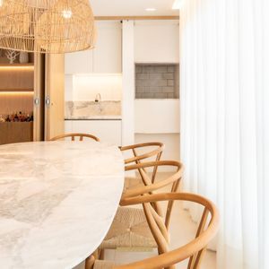 Apartamento com 109m², 3 dormitórios, 1 suíte, 2 vagas no San Pietro em Torres para Comprar