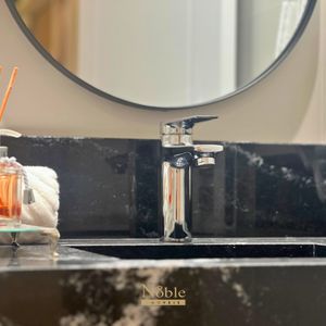 Apartamento com 71m², 2 dormitórios, 1 suíte, 2 vagas no Residencial DI Capri em Torres para Comprar