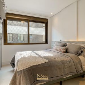 Apartamento com 103m², 3 dormitórios, 3 suítes, 2 vagas no Absoluto em Torres para Comprar