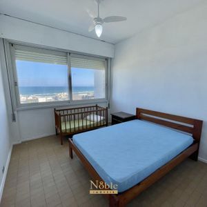 Apartamento com 236m², 4 dormitórios, 1 suíte, 1 vaga no Panorama em Torres para Comprar