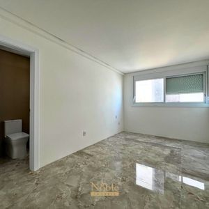 Apartamento com 119m², 3 dormitórios, 3 suítes, 2 vagas no La Vistara em Torres para Comprar