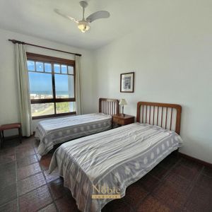 Apartamento com 186m², 3 dormitórios, 1 suíte, 2 vagas no Debret em Torres para Comprar