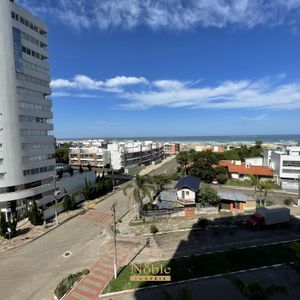 Apartamento com 186m², 3 dormitórios, 1 suíte, 2 vagas no Debret em Torres para Comprar