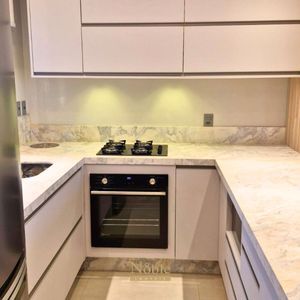 Apartamento com 91m², 2 dormitórios, 2 suítes, 2 vagas no Toronto em Torres para Comprar