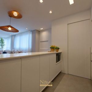 Apartamento com 90m², 2 dormitórios, 2 suítes, 2 vagas no Maui Residencial em Torres para Comprar