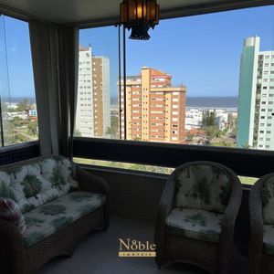 Apartamento com 131m², 3 dormitórios, 1 suíte, 1 vaga no Morada da Praça em Torres para Comprar