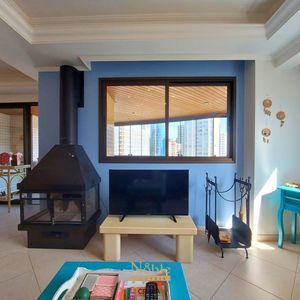 Apartamento com 131m², 3 dormitórios, 1 suíte, 2 vagas no Torre do Sol em Torres para Comprar