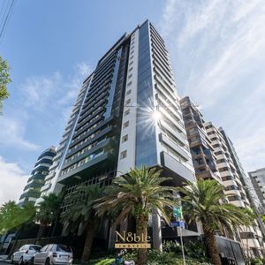 Apartamento com 135m², 3 dormitórios, 3 suítes, 2 vagas no Montalcino em Torres para Comprar