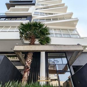 Apartamento com 104m², 3 dormitórios, 1 suíte, 2 vagas no Ibiza em Torres para Comprar