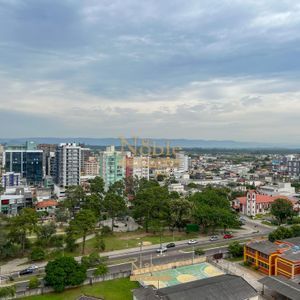 Apartamento com 89m², 2 dormitórios, 2 suítes, 1 vaga no Caparelli em Torres para Comprar