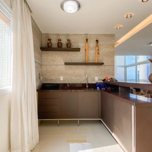 Apartamento com 144m², 3 dormitórios, 3 suítes, 2 vagas no Tutto Residenziale em Torres para Comprar