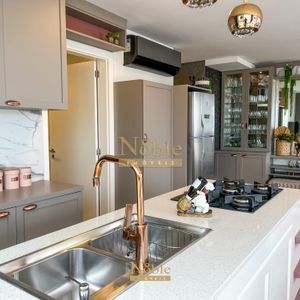 Apartamento com 89m², 2 dormitórios, 2 suítes, 1 vaga no Caparelli em Torres para Comprar