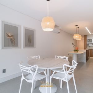 Apartamento com 115m², 2 dormitórios, 1 suíte, 1 vaga no Nature em Torres para Comprar