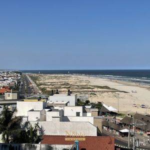 Apartamento com 236m², 4 dormitórios, 1 suíte, 1 vaga no Panorama em Torres para Comprar