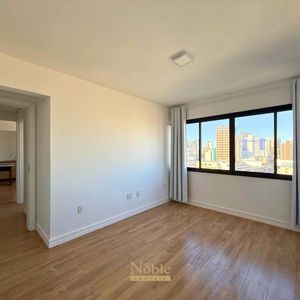 Apartamento com 80m², 2 dormitórios, 1 suíte, 1 vaga no Trade Center em Torres para Comprar