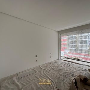 Apartamento com 80m², 2 dormitórios, 1 suíte, 1 vaga no Mirage em Torres para Comprar